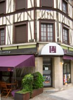 La jolie fa�ade de l'Adresse, bar et restaurant � Beauvais, Oise 